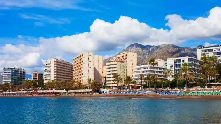 holiday rentals Marbella legal